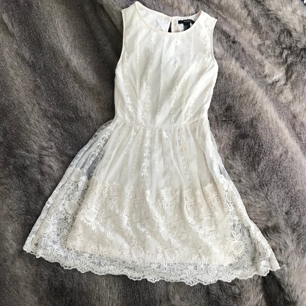 Forever 21’  Lace 👗 Dress